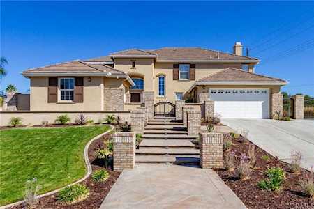 8017 Armagosa Drive Riverside, CA 92508