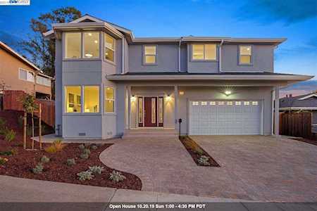 1109 Palisade Hayward, CA 94542