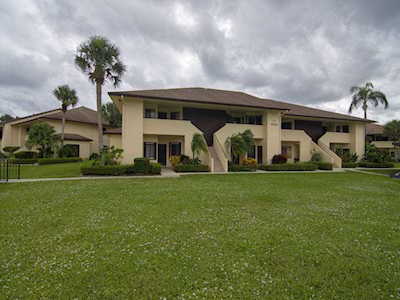 6303 SE Williamsburg Drive #204 Hobe Sound, FL 33455
