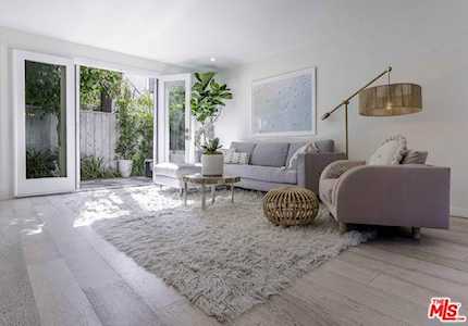 11754 Darlington Avenue Los Angeles, CA 90049