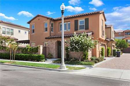 54 Fuchsia Lake Forest, CA 92630