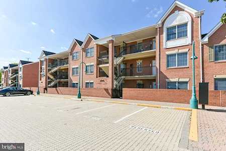 6940 Fairfax Dr #104 Arlington, VA 22213