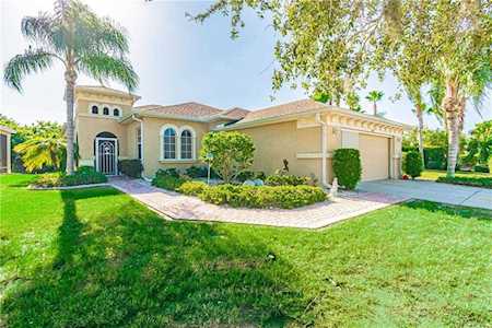 1060 Regal Manor Way Sun City Center, FL 33573