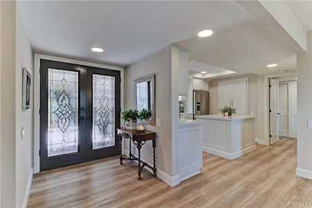 4011 Calle Sonora Oeste #2F Laguna Woods, CA 92637