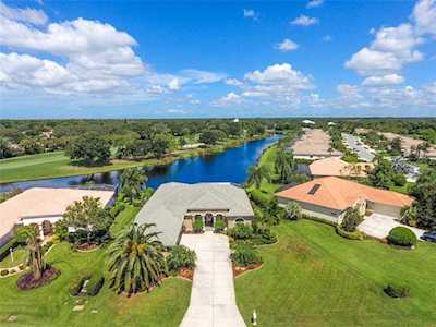 4498 Chase Oaks Drive Sarasota, FL 34241