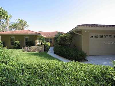 569 Kingfisher Lane Longboat Key, FL 34228