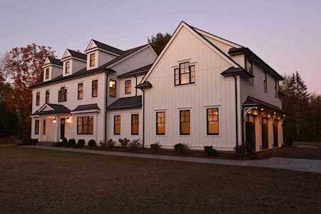 4 Peartree Lane Wayland, MA 01778