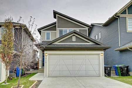 515 Evansborough Way NW Calgary, AB T3P 0M8