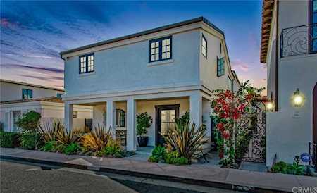 225 Via Orvieto Newport Beach, CA 92663
