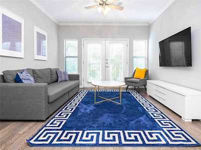 2502 Leon St #302 Austin, TX 78705