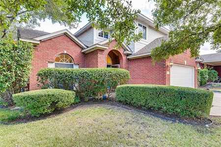 8647 Barrow Glen Loop Austin, TX 78749