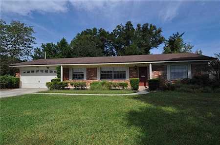 2801 Lake Arnold Place Orlando, FL 32806