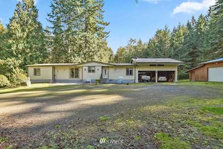 151 Cherrington Rd Castle Rock, WA 98611