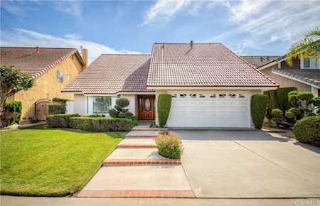 4962 Quail Drive La Palma, CA 90623