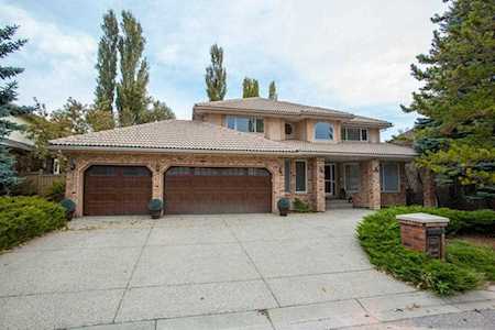 12936 Candle Crescent SW Calgary, AB T2W 5R9