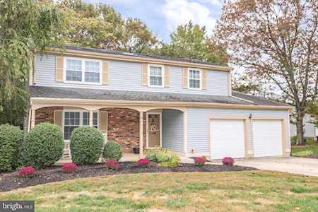4 Devonshire Dr Voorhees, NJ 08043