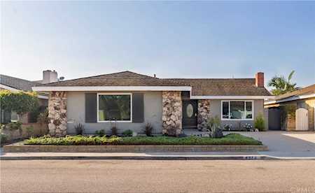 4372 Birchwood Avenue Seal Beach, CA 90740