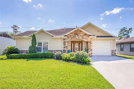 1635 Woodcrest Dr Houston, TX 77018