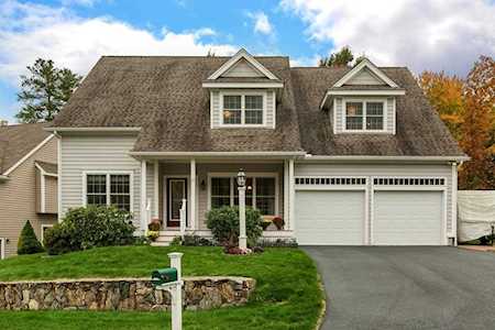 58 Mayflower Dr North Andover, MA 01845