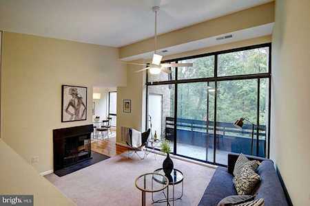 11564 Rolling Green Ct #300 Reston, VA 20191