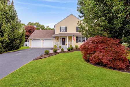 178 Meadow LANE Middletown, RI 02842