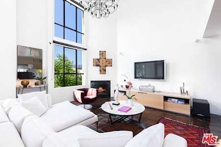720 Huntley Drive #204 West Hollywood, CA 90069