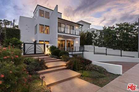 3285 Mountain View Avenue Los Angeles, CA 90066