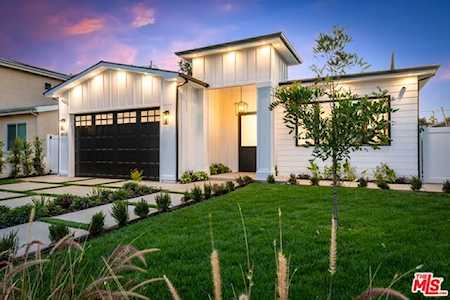 4937 Greenbush Avenue Sherman Oaks, CA 91423