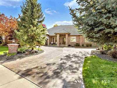 415 W River Trail Court Eagle, ID 83616