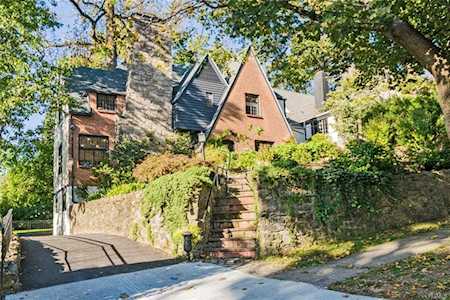 245 Storer Ave New Rochelle, NY 10801