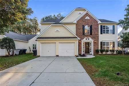 7714 Autumnview Ct Huntersville, NC 28078