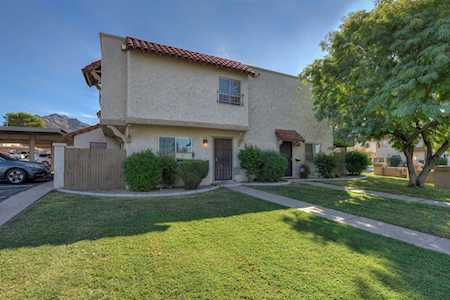 1204 E Lawrence Lane Phoenix, AZ 85020