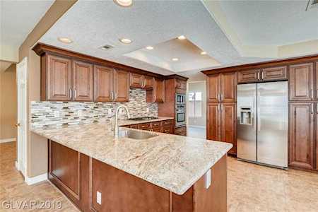 2104 Loggerhead Rd Las Vegas, NV 89117