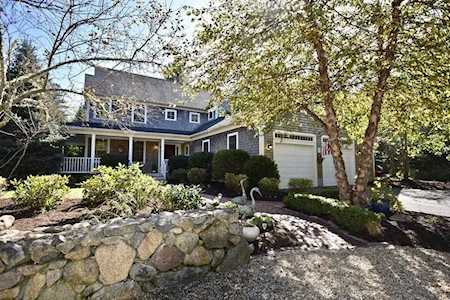 5 Crane Landing Rd Wareham, MA 02571