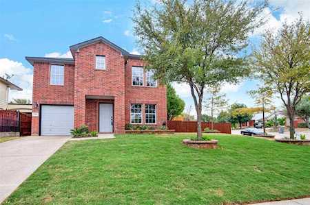 730 Via Jesse Elias Dallas, TX 75211