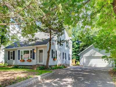 46 Center Road Circle Pines, MN 55014