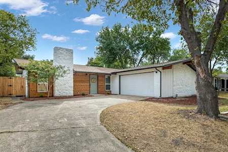 2968 Latham Drive Dallas, TX 75229