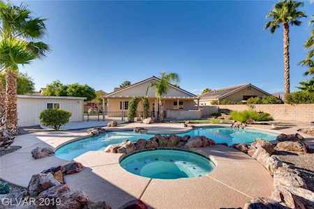 8301 Dawn Breeze Ave Las Vegas, NV 89131