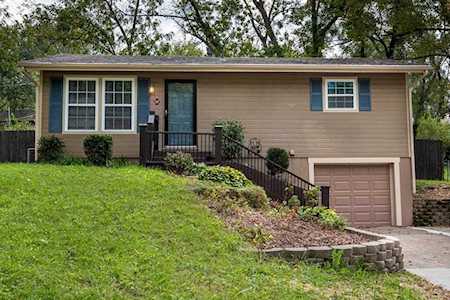 207 Jackson Ave Liberty, MO 64068