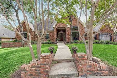 3245 Oak Tree Lane Grapevine, TX 76051