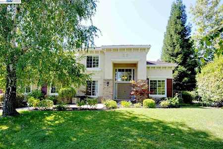 2904 Takens Ct Pleasanton, CA 94588