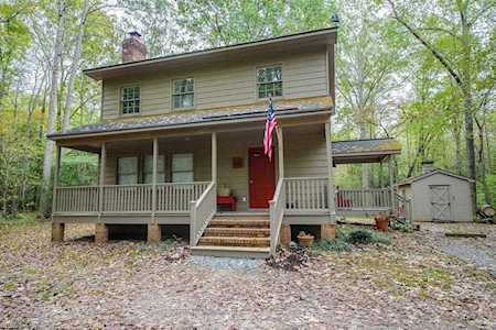 8162 Palmetto Rd Gloucester, VA 23061