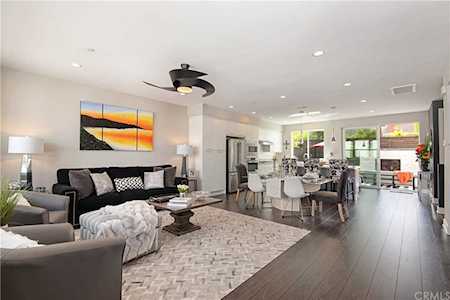 1269 Westreef Costa Mesa, CA 92627