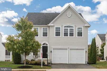 42243 Paradise Place Chantilly, VA 20152