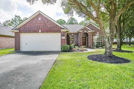 8806 Sherina Park Dr Houston, TX 77095
