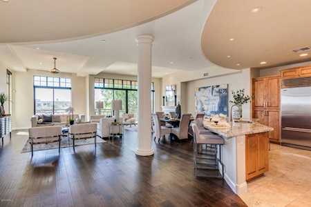 8 Biltmore Estates #308 Phoenix, AZ 85016