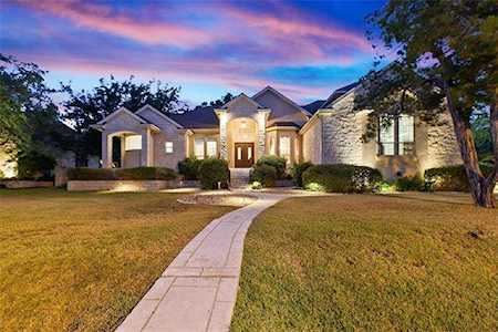 11905 Colleyville Dr Bee Cave, TX 78738