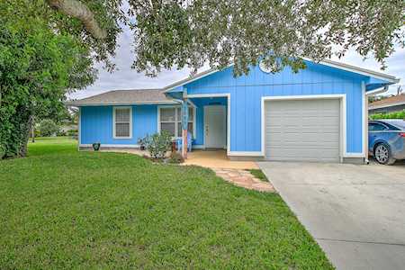 3695 SE Middle Street Stuart, FL 34997
