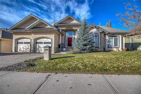 3080 Signal Hill Drive SW Calgary, AB T3H 3K9