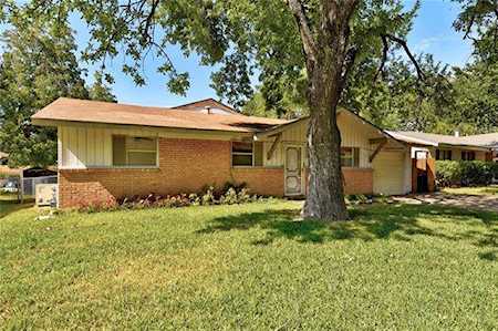 8008 Stillwood Ln Austin, TX 78757